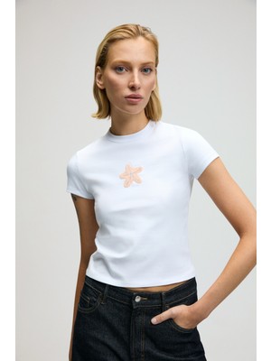 Ethiquet Zefıra Kadın Bisiklet Yaka Kısa Kollu Önü Boncuk Işleme Detaylı Slim Beyaz / Desenli T-Shirt