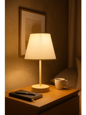 PremiumPort Modern Abajur Şık ve Kullanışlı Aydınlatma Çözümü