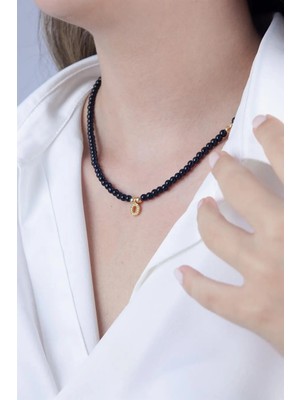 Sose Moda O Harfli Siyah Incili Tasarım Kolye