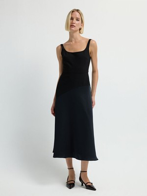 Adl Kolsuz Uzun Elbise Siyah 12444742001