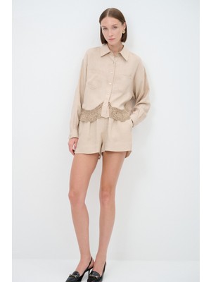 Beli Lastikli Nakışlı Şort