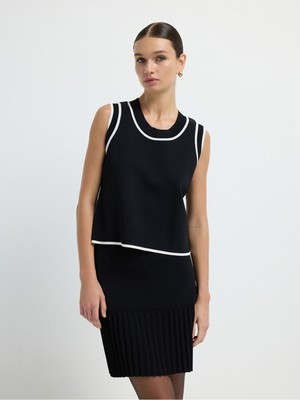 Adl Şerit Detaylı Triko Bluz Siyah 11545586000