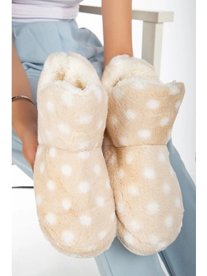 Slipcat Krem Puantiyeli Kadın Panduf Ev Ayakkabısı Konforlu Kullanım İçin Tasarlandı