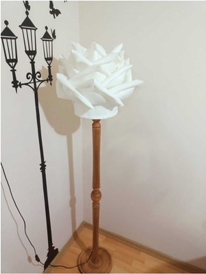 PremiumPort Şık Eva Gül Lambader, Modern Tasarım, Zarif Görünüm, Evinizde Şıklık