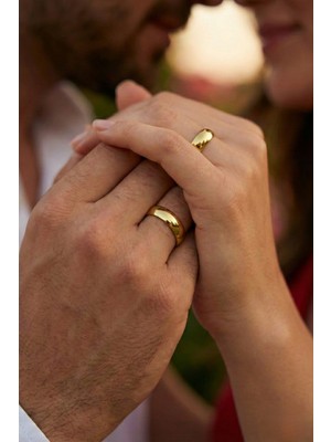 Zümrüt Sarraf 14 Ayar Altın 5 mm Bombeli Alyans