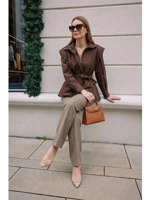 Lela Regular Fit Dik Yaka Geniş Omuzlu Kuşaklı Trençkot Bayan Trençkot 6927623