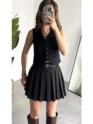 Asfa Moda Kadın Siyah Pırıltı Taşlı Düğmeli Kolsuz Yelek Kemerli Pileli Mini Etek Takım