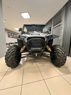 Polaris Rzr XP1000 Uyumlu Temperli Ön Cam Silecekli
