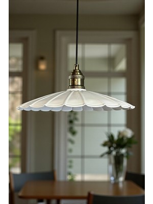 PremiumPort Beyaz Metal Lale Tasarımlı Büyük Sarkıt Avize, Modern ve Rustik Tarz