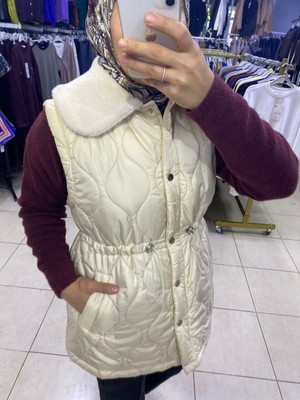 Vokalis Kadın Beli Lastikli Çıtçıtlı Angora Yakalı Kapitone Yelek