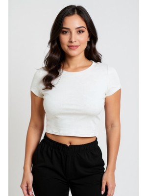 SHN Kadın Beyaz Yuvarlak Yaka Yarım Kol Crop Top Bluz