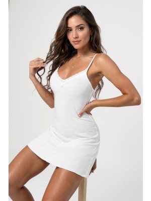 SHN Kadın Beyaz Göğüs Dantel Işlemeli Fitilli Kumaş Şık Gecelik – ve Şık Tasarım