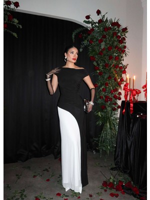 Esra Helvacı Kayık Yaka Yandan Büzgülü Maxi Elbise