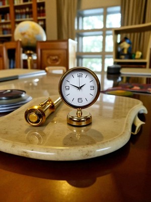 Lowell Home Golden Touch 25 x 20 Gold Metal Masa Saati RSYT-LWL34