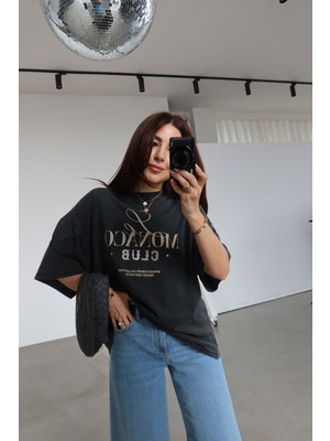 Özge Özgenç Monaco Club Baskılı Oversize Tshirt