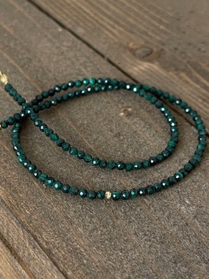 Aida Jewelss 14 Ayar Altın Dorika Detaylı Doğal Malahit Taşlı Zarif Altın Kolye