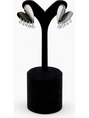 Pangu Sallantılı Taş Detaylı Kalp Figürlü Gümüş Renk Çelik Küpe