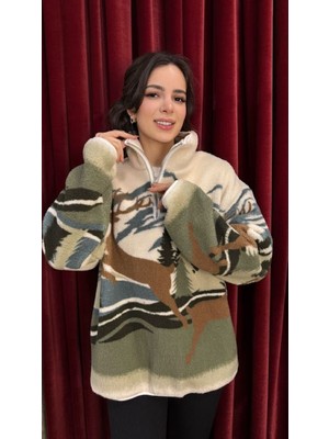 Leilaa Dik Yaka Geyik Desenli Polar Sweatshirt