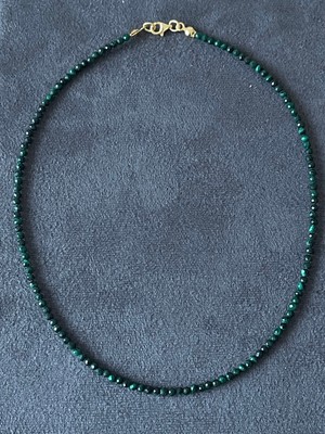 Aida Jewelss  Doğal Malahit Taşlı Zarif Gümüş Kilitli Doğal Taş Kolye