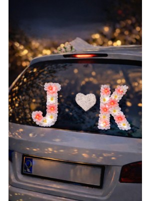 Bioren Gelin Arabası Süsü J Harfi – Papatyalı LED Harf Süsü (Kırmızı & Beyaz Işıklı)