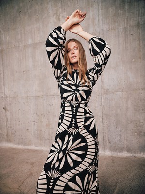 Lc Waikiki Yeni Sezon Dik Yaka Desenli Elbise