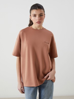 Lc Waikiki Yeni Sezon Modal Karışımlı Nakışlı Oversize Kadın Tişört