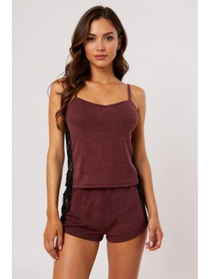 SHN Kadın Bordo Dantelli Şortlu Gecelik Takım – Modern, Konforlu ve Günlük Kombinlere Uygun