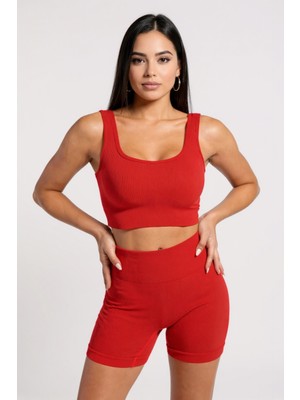 SHN Kadın Kırmızı Kalın Askılı Yüksek Bel Şortlu Gecelik Takımı – Modern, Konforlu ve Günlük Kombinlere