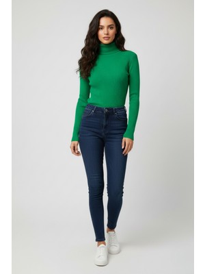 buğrahayalin Kadın Yeşil Boğazlı Triko Kazak