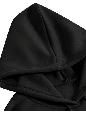 LAYORA Unisex Basic Hoodie – Şık ve Spor Kombinler Için