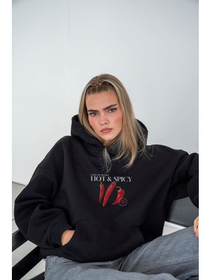 LAYORA Kadın Oversize Hoodie Hot & Baskılı Siyah – Kapüşonlu, 3 Iplik Şardonlu Polar
