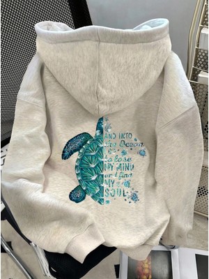 LAYORA Minimal Tasarım Hoodie – Günlük Kullanıma Uygun