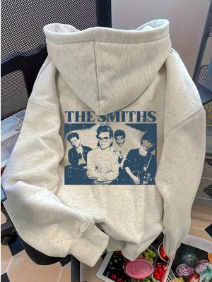 LAYORA Minimal Tasarım Hoodie – Günlük Kullanıma Uygun