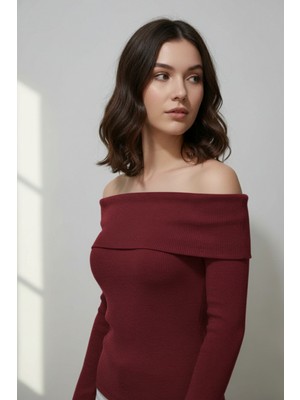 buğrahayalin Kadın Madonna Yaka Şardonlu Kırmızı  Bluz