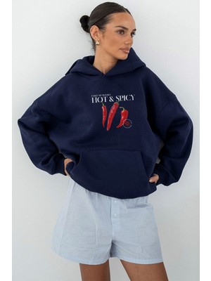 LAYORA Kadın Oversize Hoodie Hot & Baskılı Lacivert – Kapüşonlu, 3 Iplik Şardonlu Polar