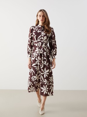 Lc Waikiki Yeni Sezon Bisiklet Yaka Çiçekli Kadın Elbise