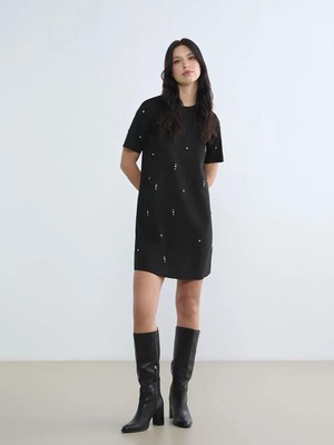 LC Waikiki Siyah Bisiklet Yaka Taşlı Mini Elbise  (S6)