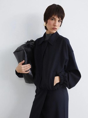 LC Waikiki Lacivert Çizgili Oversize Kadın Gömlek Ceket  (S6)