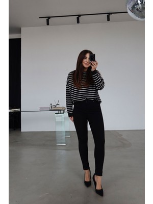 Özge Özgenç Basic Skinny Jean