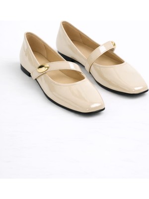 Slipcat Kadın Rugan Babet Şık Tokalı Ortopedik Taban Günlük Ayakkabı