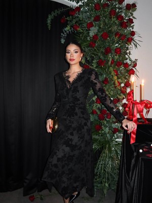 Esra Helvacı Astarlı Ön Düğümlü Midi Elbise