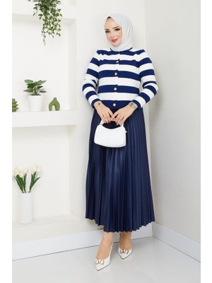 RFK Butik Kadın Düğme Detaylı Çizgili Tesettür Triko Hırka Etekli Takım - Lacivert