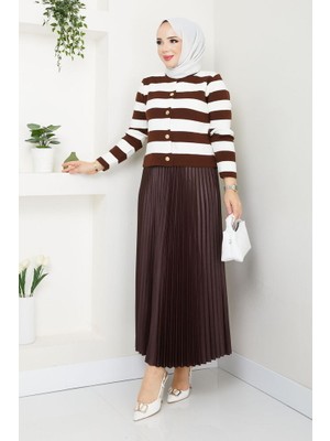 RFK Butik Kadın Düğme Detaylı Çizgili Tesettür Triko Hırka Etekli Takım - Kahverengi