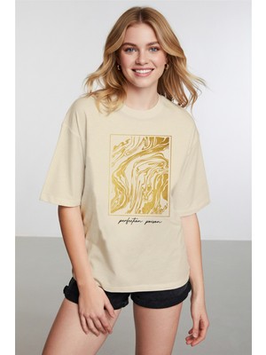 Caddekombin Kadın Gold Figur Baskılı Yuvarlak Yaka Bej T-Shirt