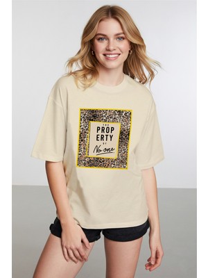 Caddekombin Kadın Leopar Desen Baskılı Bisiklet Yaka Bej T-Shirt