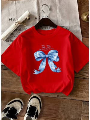 Caddekombin Kadın Büyük Mavi Kurdele Detaylı Kırmızı T-Shirt