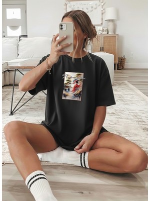 Caddekombin Kadın Mademle Baskılı Özel Tasarım Siyah T-Shirt