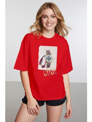Caddekombin Kadın Saat Figürlü Cool Yazılı Kırmızı T-Shirt
