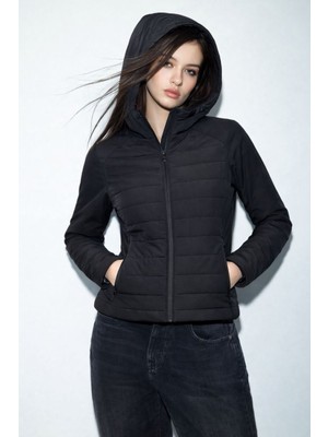 Hakke Kapüşonlu Günlük Hafif ve Rahat Mont