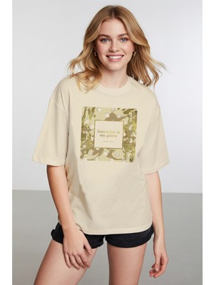 Caddekombin Kadın Gold Baskılı Sunshine Yazılı Bej T-Shirt